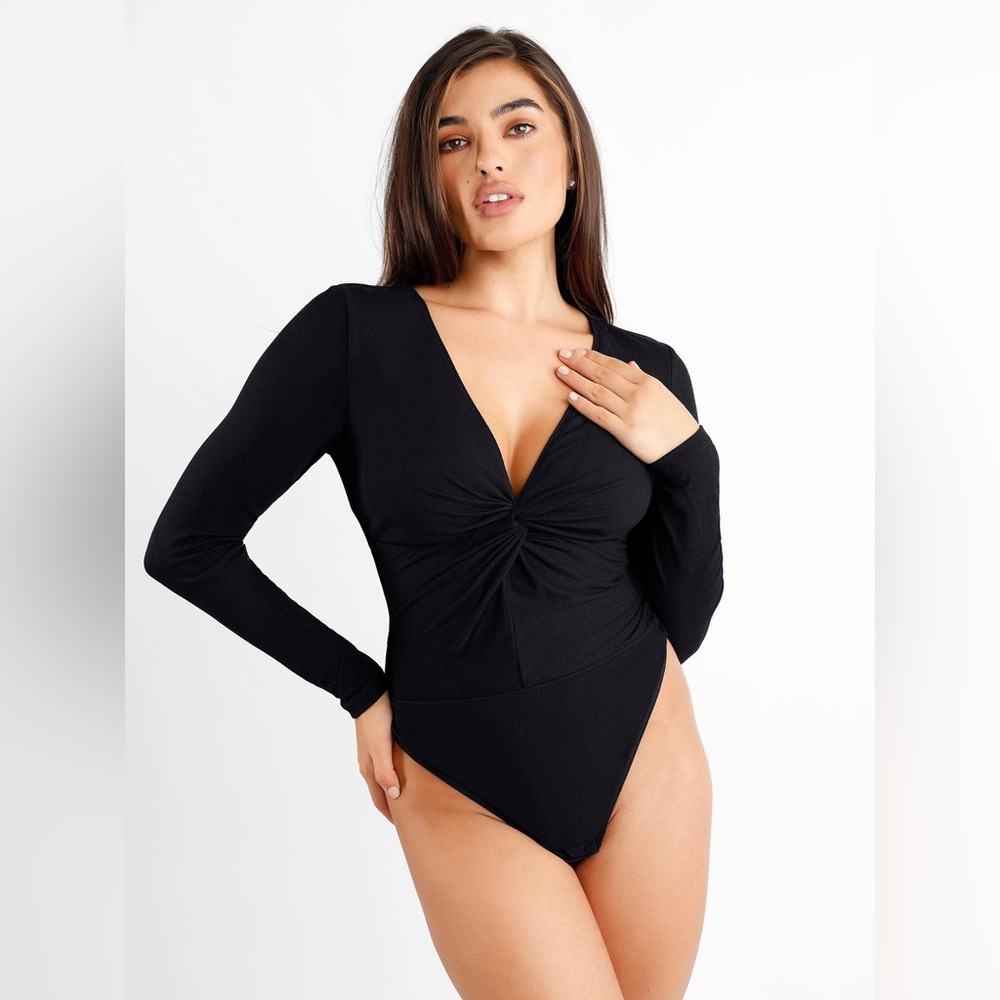 Gathered V-line Bodysuit